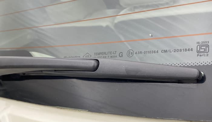 2023 Mahindra XUV300 W8 (O) 1.2 PETROL, Petrol, Manual, 34,807 km, Rear Wiper