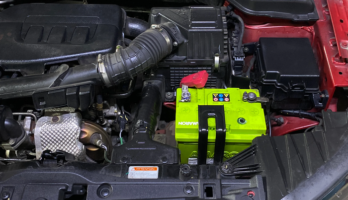 2020 Mahindra XUV300 W6 1.2 PETROL, Petrol, Manual, 33,270 km, Engine View - Left