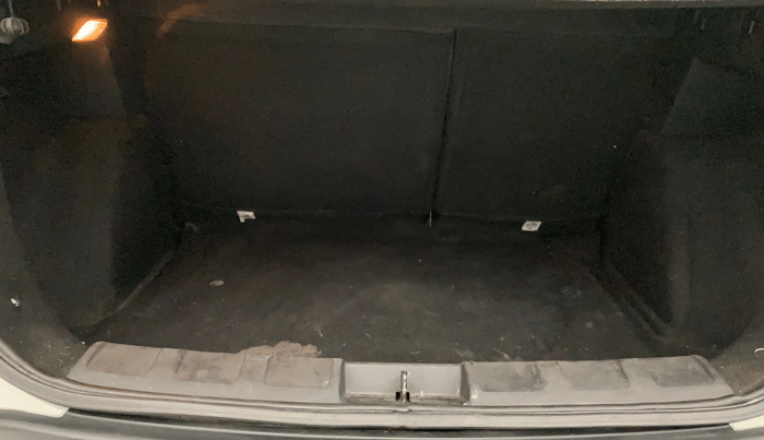 2018 Tata NEXON XZ PLUS DIESEL, Diesel, Manual, 1,12,949 km, Boot Inside