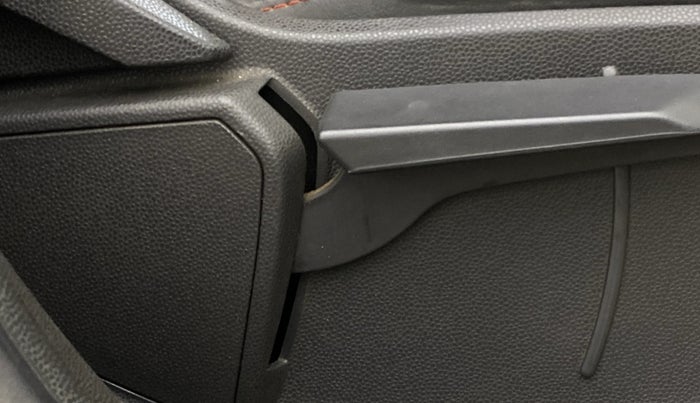 2015 Ford Ecosport TITANIUM 1.0L ECOBOOST (OPT), Petrol, Manual, 96,530 km, Driver Side Adjustment Panel