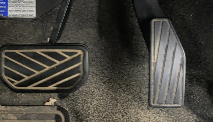 2017 Maruti IGNIS ZETA 1.2 AMT, Petrol, Automatic, 75,813 km, Pedals