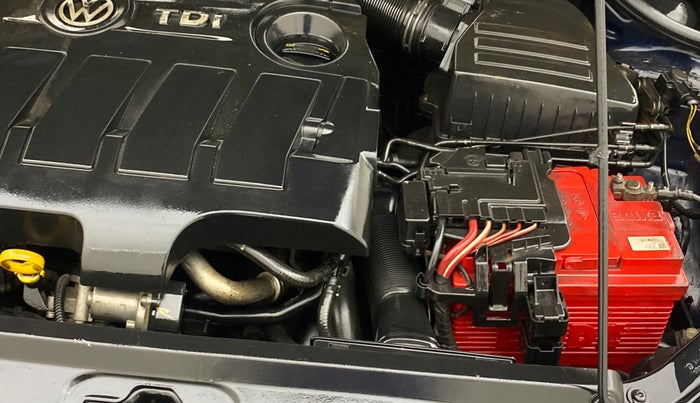 2015 Volkswagen Polo COMFORTLINE 1.5L, Diesel, Manual, 75,370 km, Engine View - Left