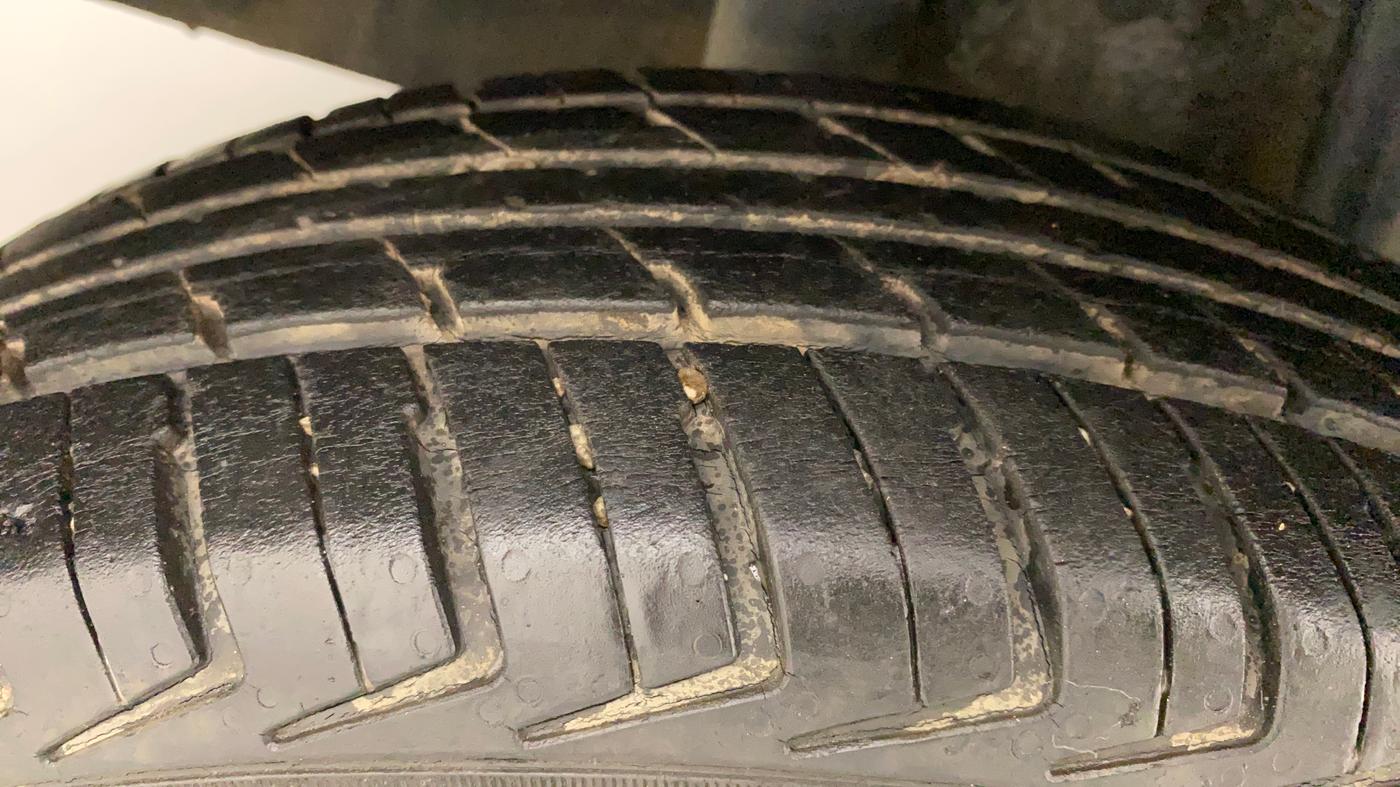 2015 Renault Kwid RXT 0.8, Petrol, Manual, 67,699 km, Right Rear Tyre Tread