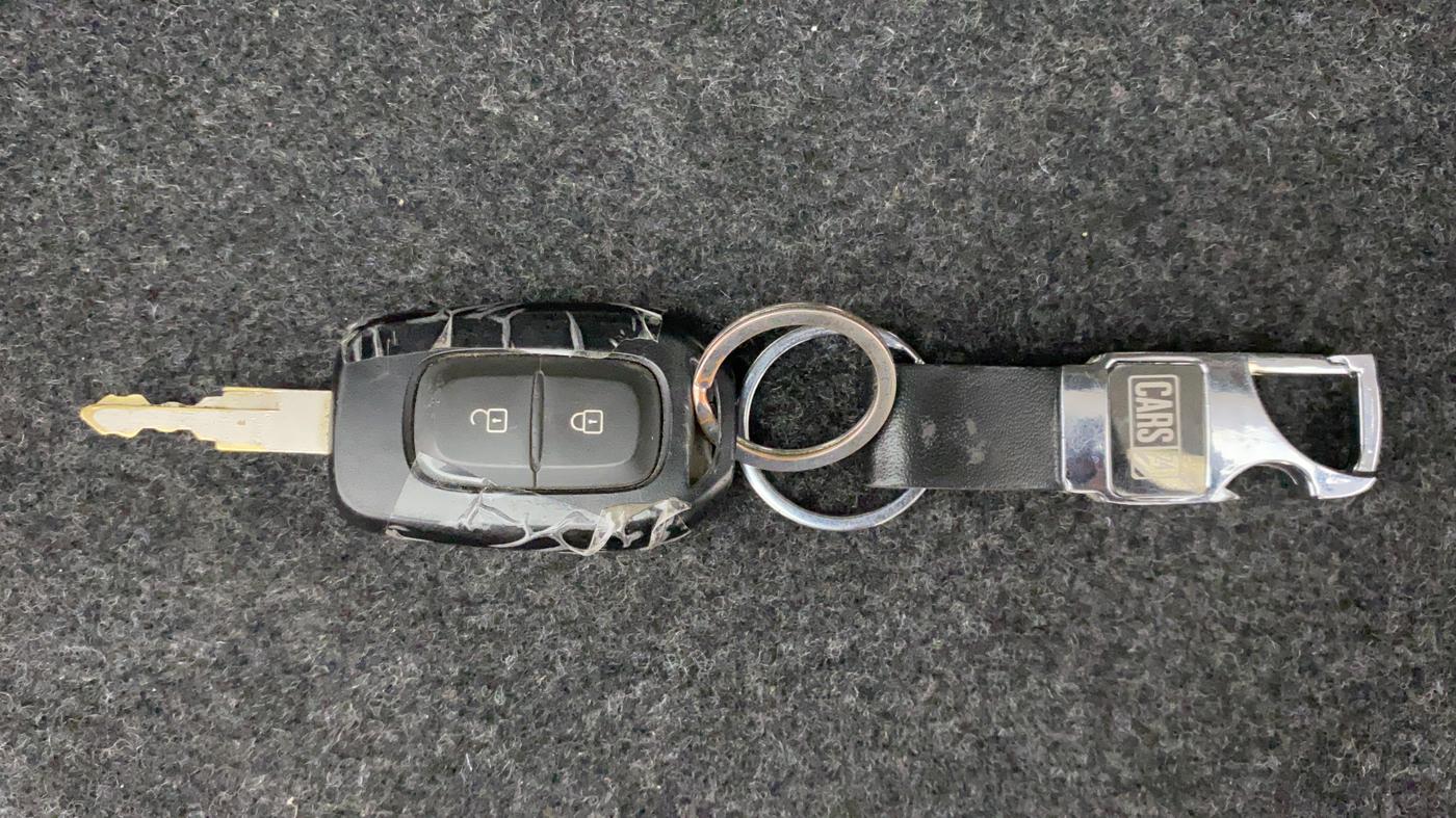 2015 Renault Kwid RXT 0.8, Petrol, Manual, 67,699 km, Key Close Up