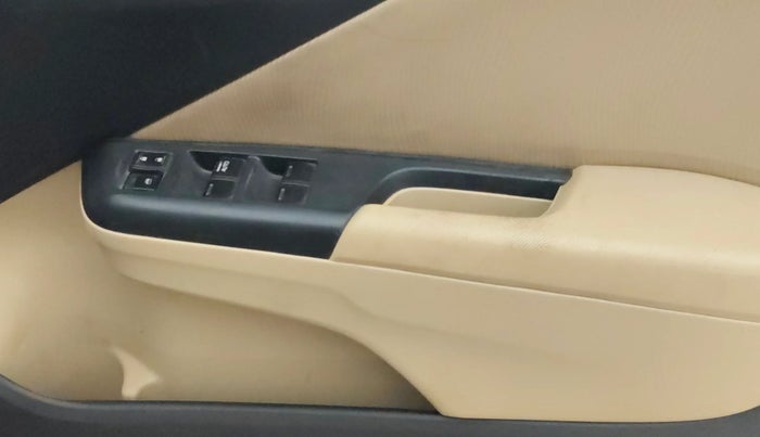 2016 Honda City 1.5L I-VTEC SV, Petrol, Manual, 81,470 km, Driver Side Door Panels Control