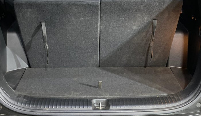 2023 Hyundai ALCAZAR PRESTIGE 1.5 TURBO PETROL MT 7STR, Petrol, Manual, 7,467 km, Boot Inside