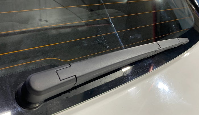 2023 Hyundai ALCAZAR PRESTIGE 1.5 TURBO PETROL MT 7STR, Petrol, Manual, 7,467 km, Rear Wiper