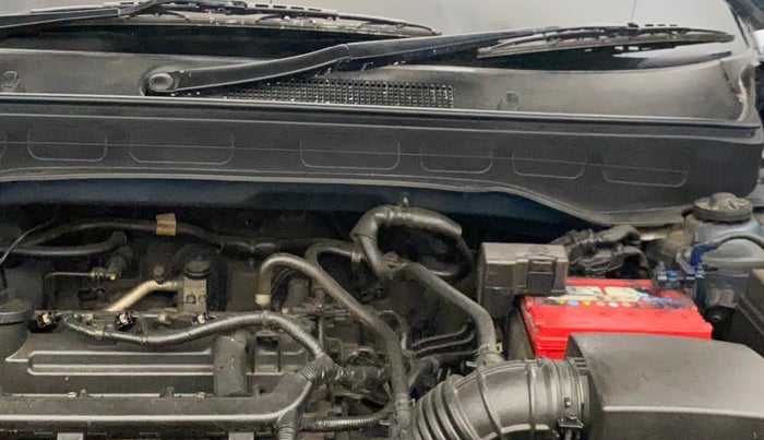 2021 Hyundai VENUE S 1.2, Petrol, Manual, 52,272 km, Engine View - Left