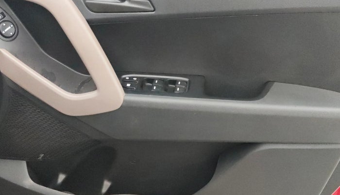 2018 Hyundai Creta E PLUS 1.6 PETROL, Petrol, Manual, 57,837 km, Driver Side Door Panels Control