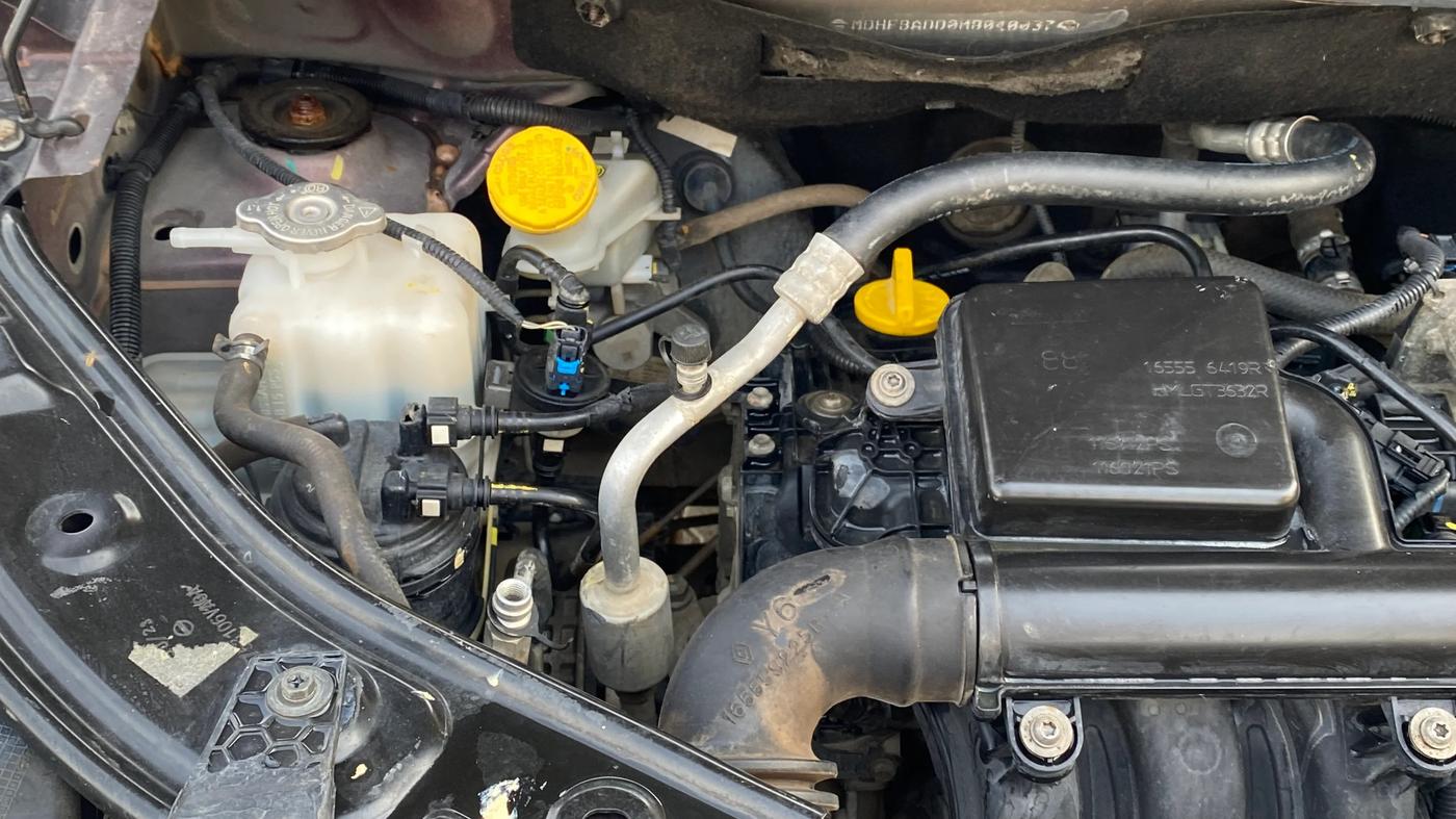 2021 Nissan MAGNITE XV PREMIUM, Petrol, Manual, 38,247 km, Engine View - Right