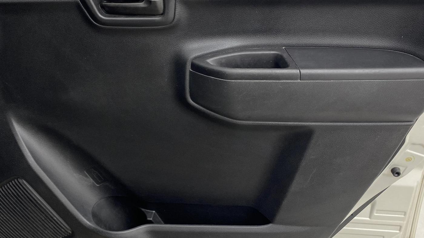 2020 Maruti S PRESSO VXI, Petrol, Manual, 42,101 km, Driver Side Door Panels Control