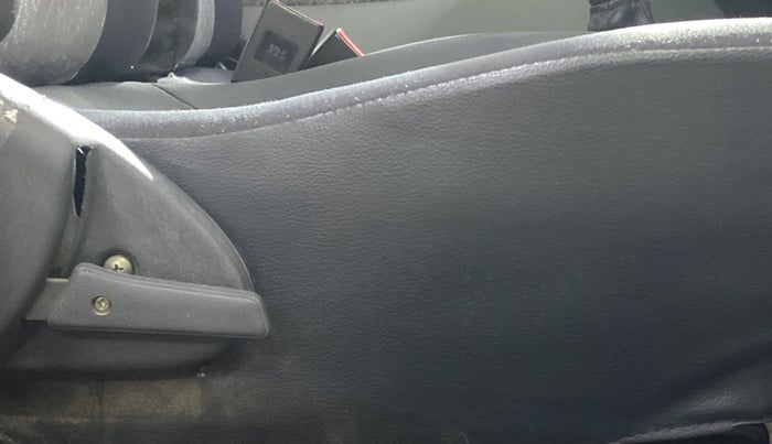 2017 Maruti Alto 800 LXI, Petrol, Manual, 76,942 km, Driver Side Adjustment Panel