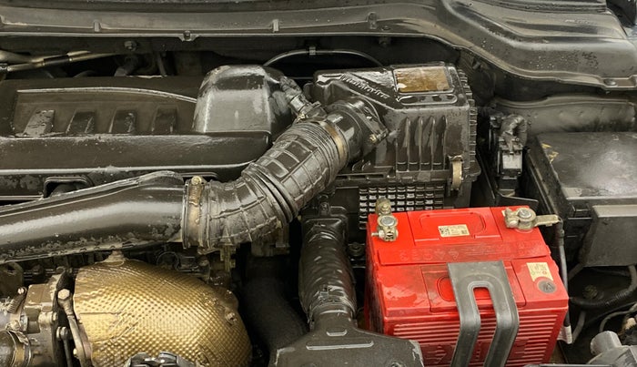 2019 Mahindra XUV300 W8 (O) 1.5 DIESEL, Diesel, Manual, 1,05,427 km, Engine View - Left