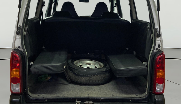 2021 Maruti Eeco 5 STR WITH A/C+HTR, CNG, Manual, 59,468 km, Boot Inside