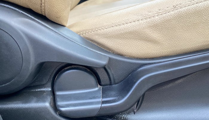 2019 Honda Amaze 1.2L I-VTEC S, CNG, Manual, 60,825 km, Driver Side Adjustment Panel