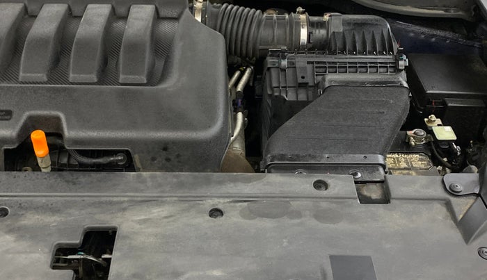 2022 Mahindra XUV700 AX 5 P AT 5 STR, Petrol, Automatic, 32,275 km, Engine View - Left