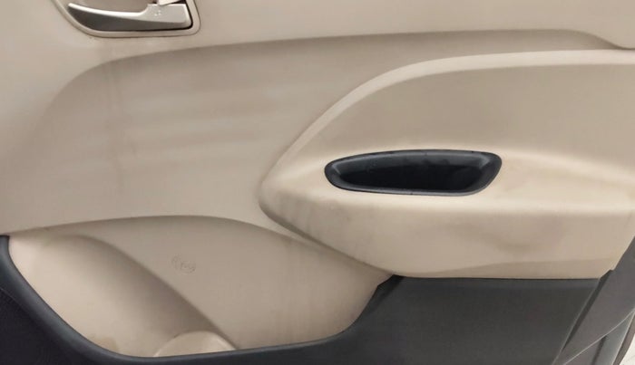 2019 Hyundai NEW SANTRO SPORTZ CNG, CNG, Manual, 79,475 km, Driver Side Door Panels Control