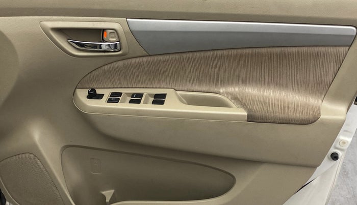 2015 Maruti Ertiga VXI, Petrol, Manual, 76,659 km, Driver Side Door Panels Control