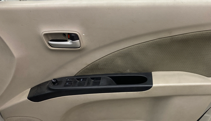 2018 Maruti Celerio ZXI AMT (O), Petrol, Automatic, 1,25,793 km, Driver Side Door Panels Control