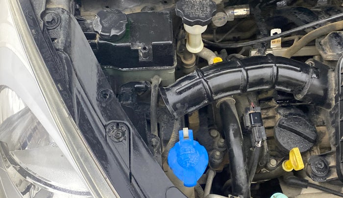 2015 Hyundai i10 SPORTZ 1.1, Petrol, Manual, 71,758 km, Engine View - Right