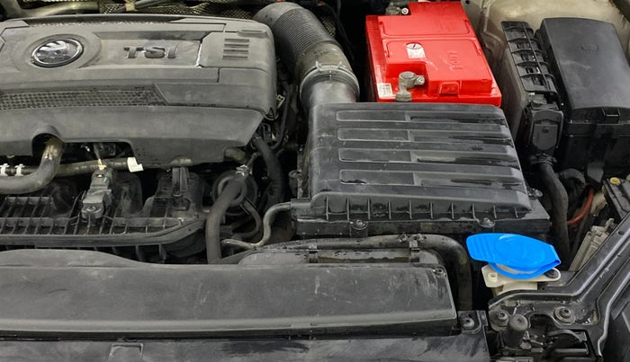 2017 Skoda Superb STYLE 1.8 TSI AT, Petrol, Automatic, 38,280 km, Engine View - Left