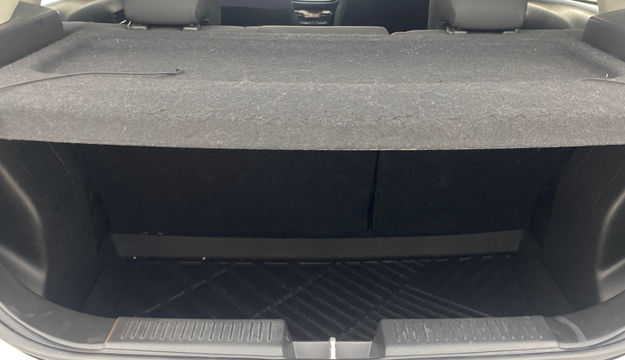 2023 Maruti Baleno ZETA 1.2 AGS, Petrol, Automatic, 13,253 km, Boot Inside