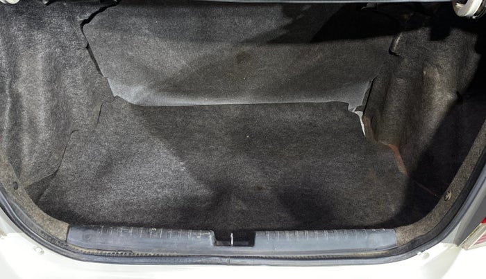 2014 Honda Amaze 1.2L I-VTEC E, Petrol, Manual, 86,135 km, Boot Inside