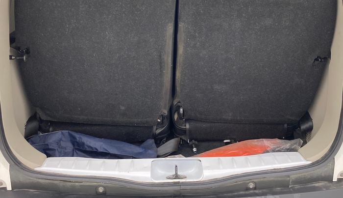 2021 Renault TRIBER RXT, Petrol, Manual, 19,686 km, Boot Inside