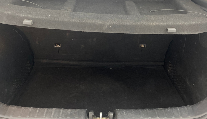 2023 KIA SONET GTX PLUS 1.5 IMT, Diesel, Manual, 1,22,125 km, Boot Inside