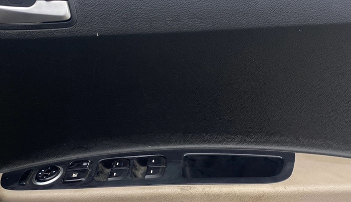 2016 Hyundai Grand i10 SPORTZ 1.2 KAPPA VTVT, Petrol, Manual, 52,136 km, Driver Side Door Panels Control