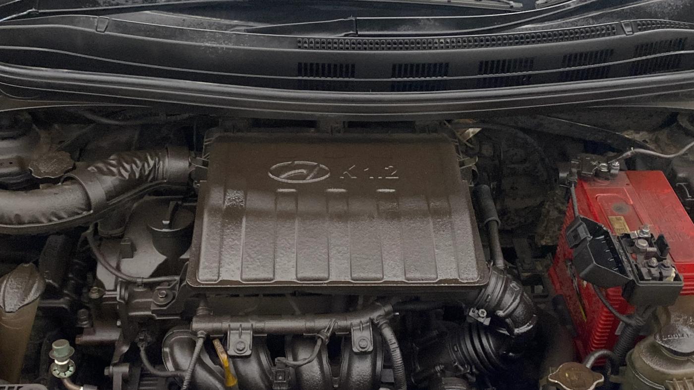 2018 Hyundai Xcent SX 1.2, Petrol, Manual, 79,890 km, Engine View