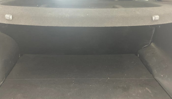 2016 Hyundai Creta SX PLUS 1.6 PETROL, Petrol, Manual, 64,333 km, Boot Inside