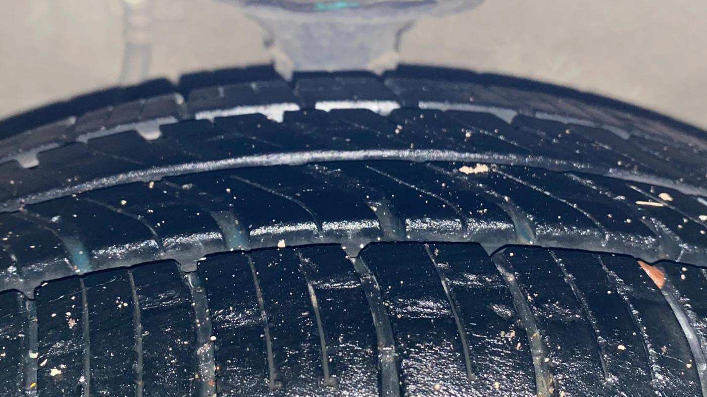 2014 Maruti Alto K10 VXI, Petrol, Manual, 46,518 km, Right Front Tyre Tread