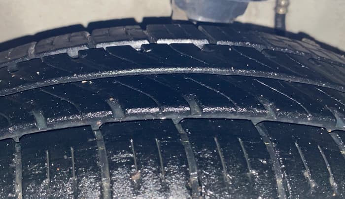 2014 Maruti Alto K10 VXI, Petrol, Manual, 46,518 km, Left Front Tyre Tread