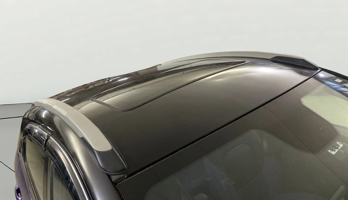 2023 Tata NEXON FEARLESS + SUNROOF DUAL TONE 1.2 PETROL, Petrol, Manual, 35,497 km, Moonroof/ Sunroof