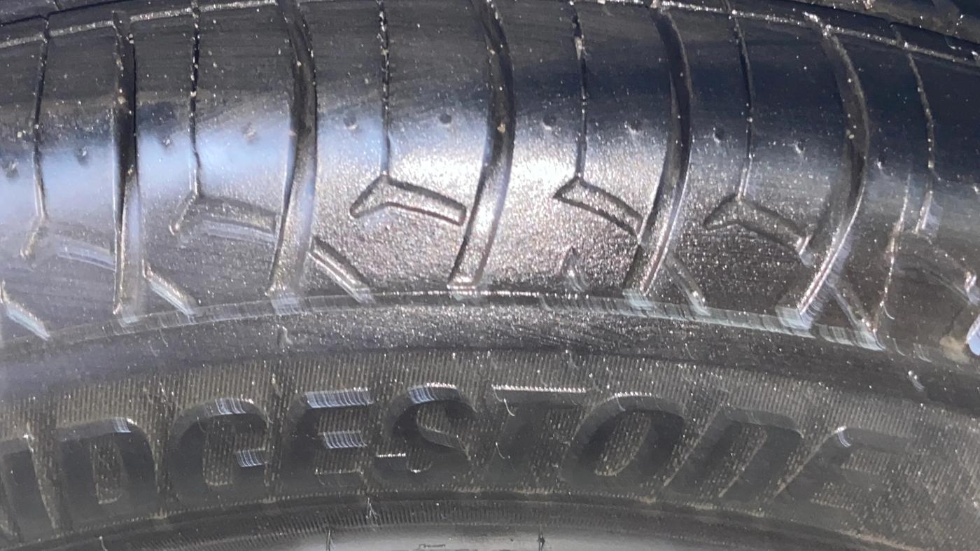 2019 Volkswagen Polo TRENDLINE 1.0L, Petrol, Manual, 59,454 km, Left Front Tyre Tread