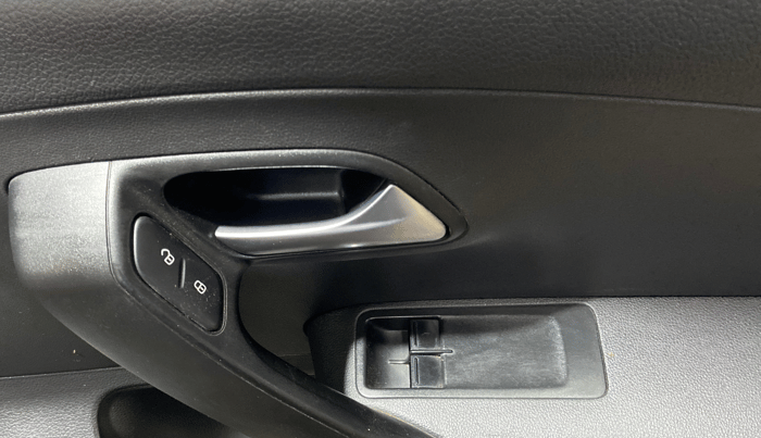 2019 Volkswagen Polo TRENDLINE 1.0L, Petrol, Manual, 59,454 km, Driver Side Door Panels Control