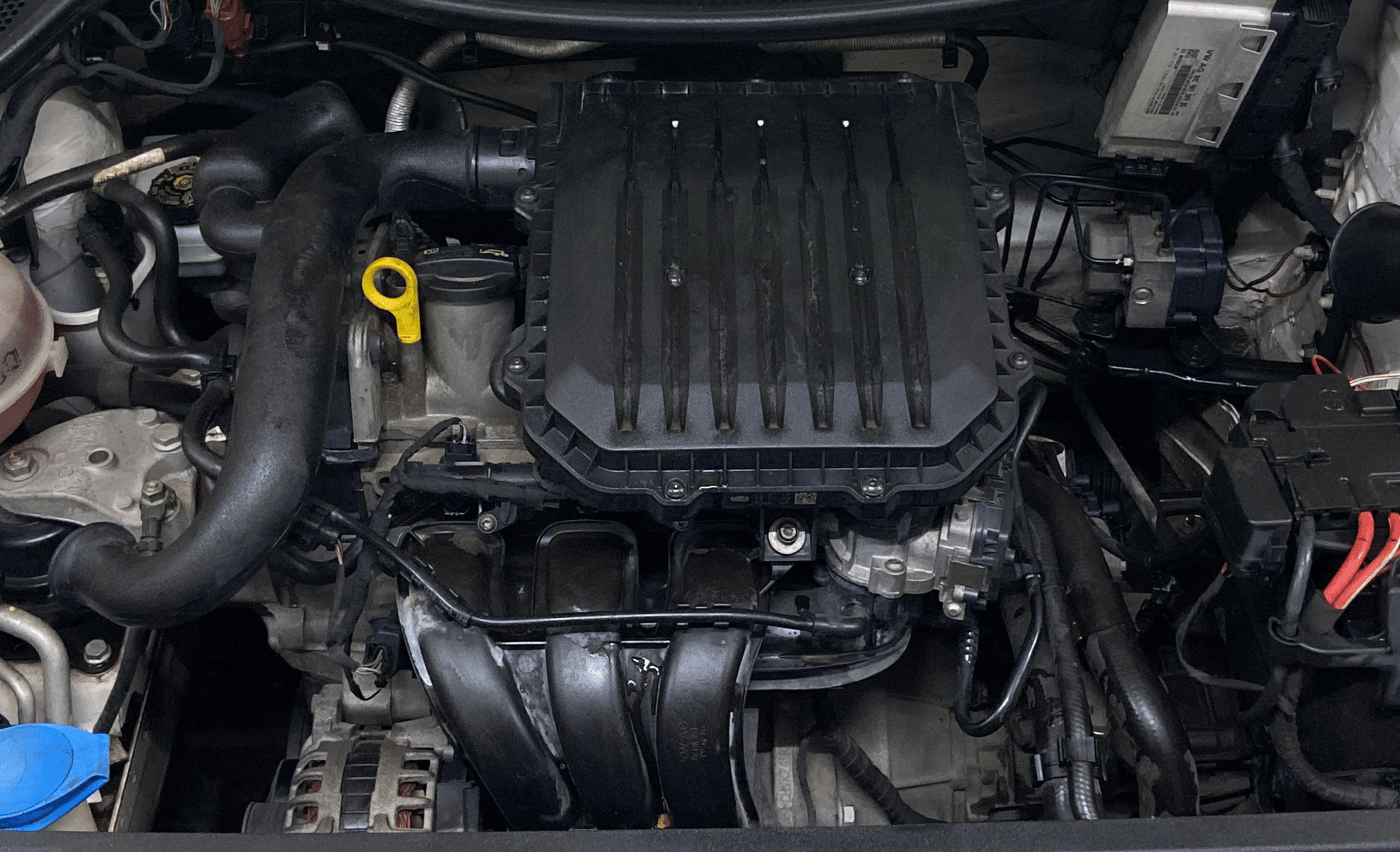 2019 Volkswagen Polo TRENDLINE 1.0L, Petrol, Manual, 59,454 km, Engine View