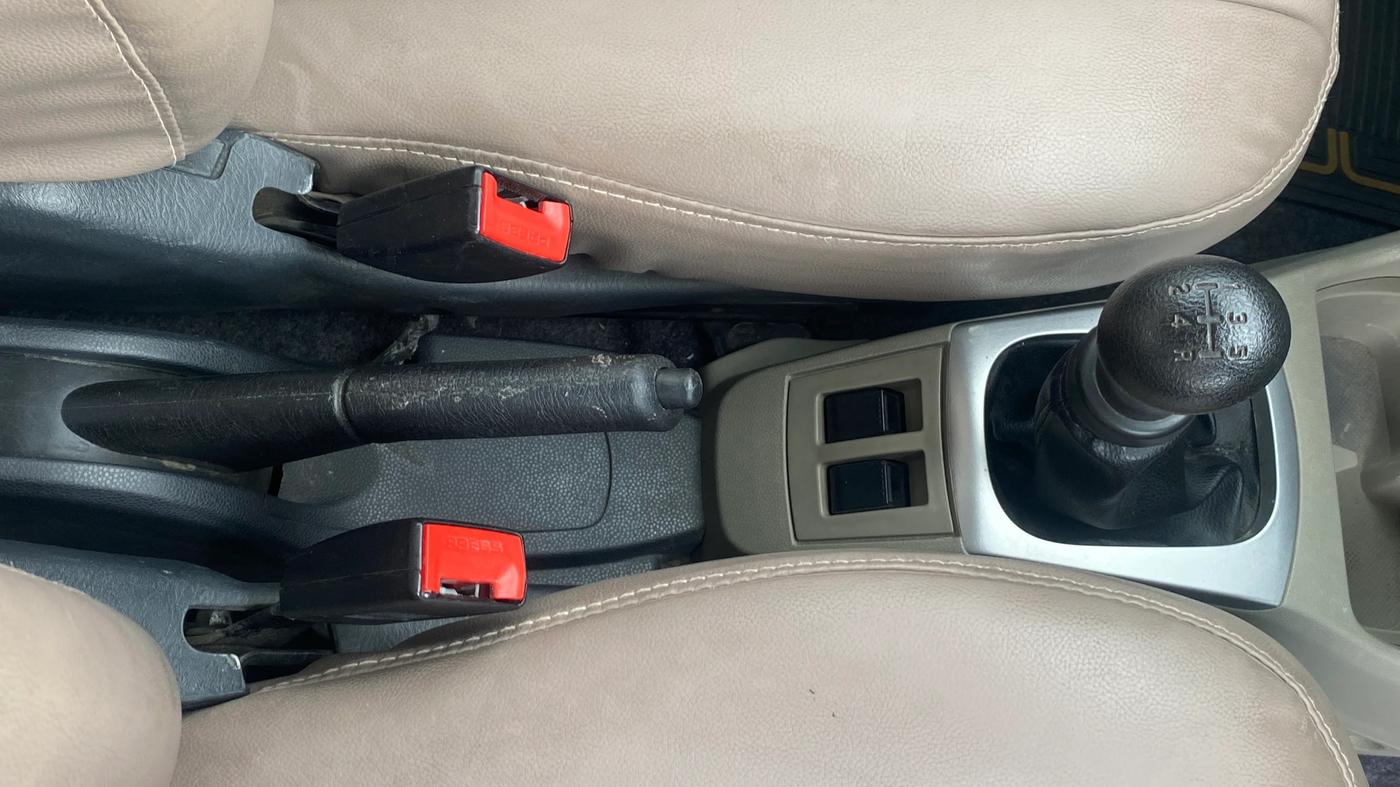 2015 Maruti Alto K10 VXI, Petrol, Manual, 26,949 km, Gear Lever