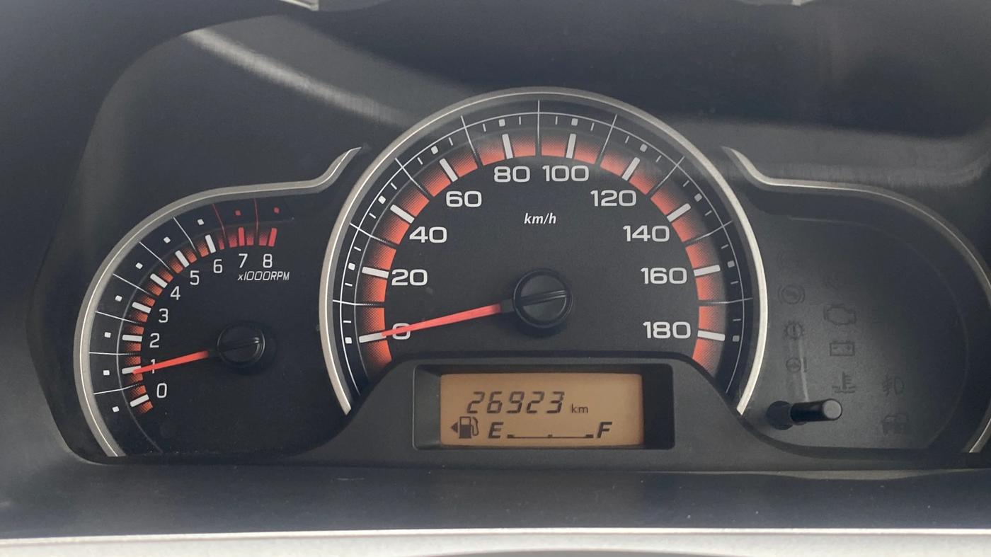 2015 Maruti Alto K10 VXI, Petrol, Manual, 26,949 km, Odometer Image