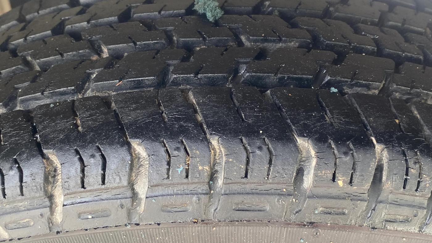 2015 Maruti Alto K10 VXI, Petrol, Manual, 26,949 km, Left Rear Tyre Tread