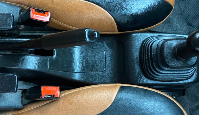 2019 Maruti Eeco 5 STR WITH A/C+HTR, Petrol, Manual, 43,596 km, Gear Lever