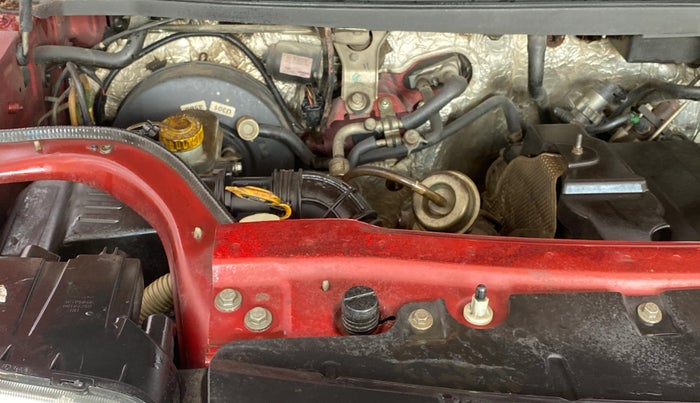 2015 Mahindra TUV300 T8, Diesel, Manual, 70,354 km, Engine View - Right