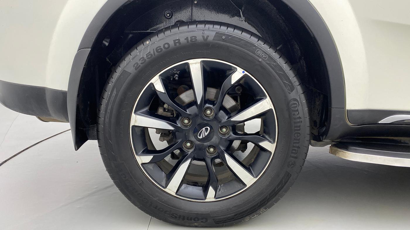 2021 Mahindra XUV500 W11 AT, Diesel, Automatic, 14,135 km, Right Rear Wheel