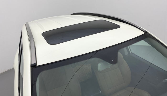 2021 Mahindra XUV500 W11 AT, Diesel, Automatic, 14,135 km, Roof