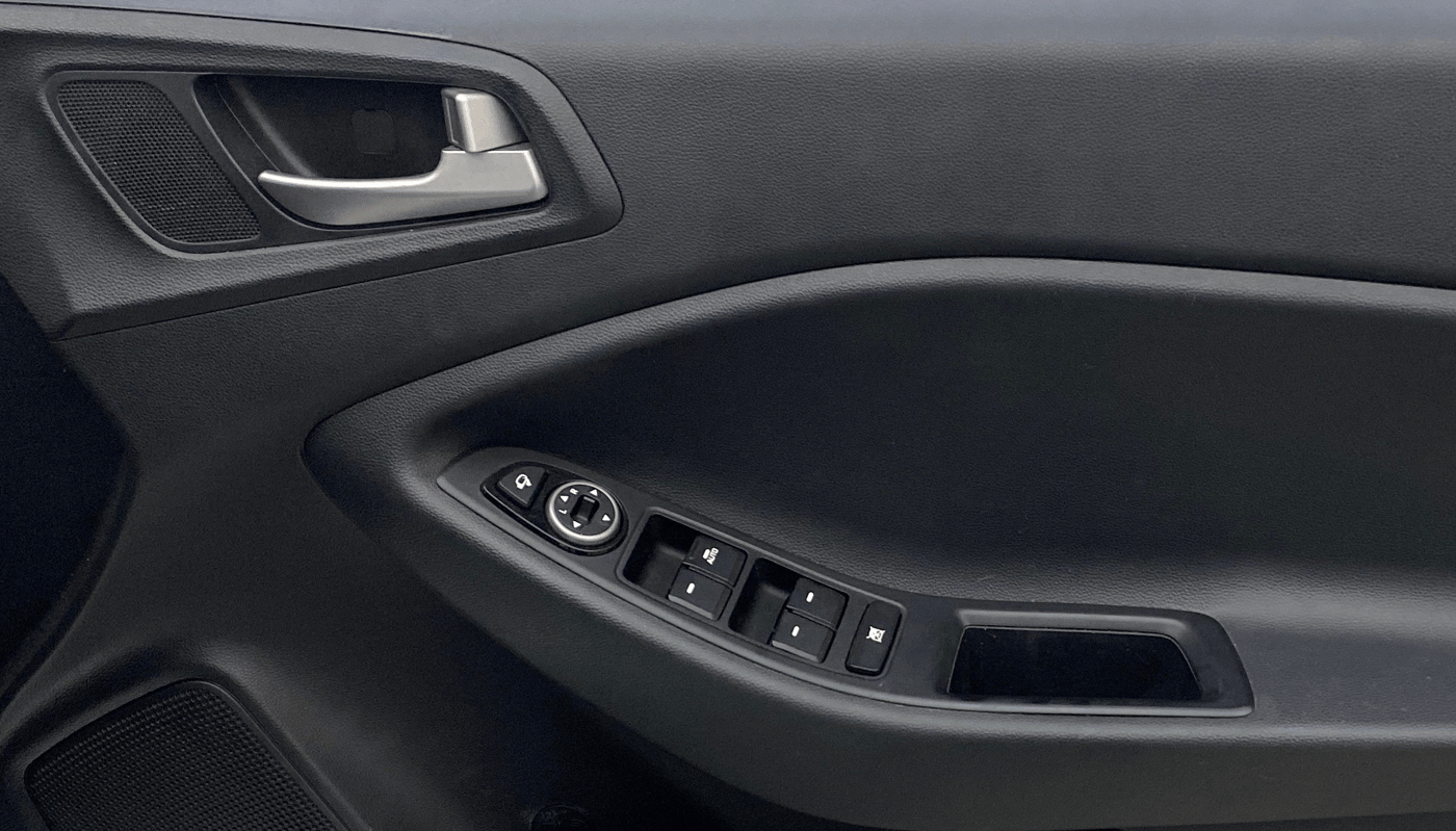 2018 Hyundai i20 Active 1.2 SX, Petrol, Manual, 32,892 km, Driver Side Door Panels Control