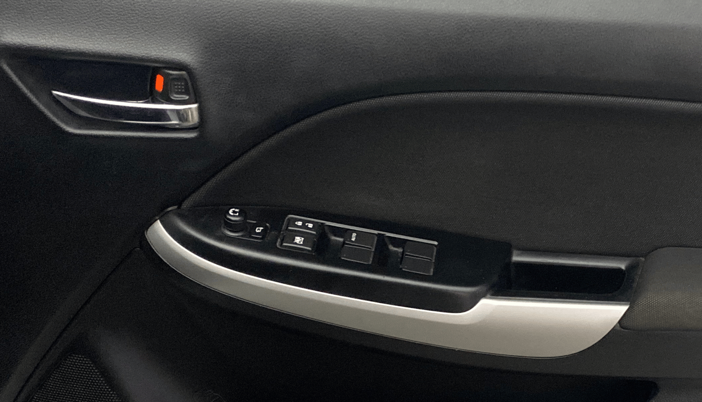 2018 Maruti Baleno ZETA PETROL 1.2, Petrol, Manual, 34,377 km, Driver Side Door Panels Control