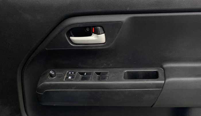 2021 Maruti New Wagon-R VXI (O) 1.2, Petrol, Manual, 45,217 km, Driver Side Door Panels Control