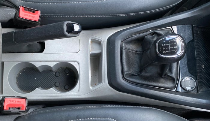 2022 Skoda KUSHAQ ACTIVE 1.0L TSI MT, Petrol, Manual, 84,819 km, Gear Lever