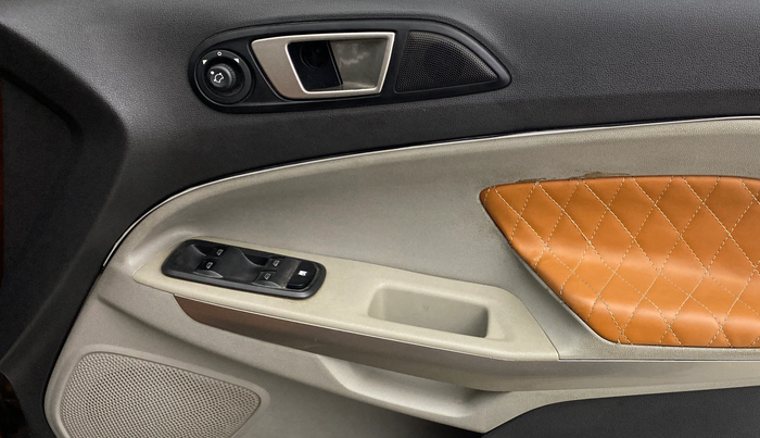 2017 Ford Ecosport TITANIUM 1.5L PETROL AT, Petrol, Automatic, 1,14,990 km, Driver Side Door Panels Control